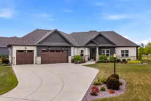 W198N4971 Hickory St, Menomonee Falls, WI 53051 - Photo 1