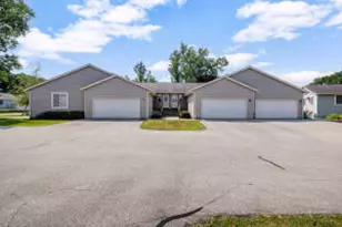 517 Slinger Rd, Slinger, WI 53086 - Photo 1