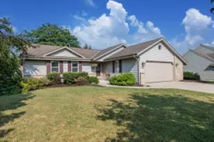 W145N10546 Heritage Hills Pkwy, Germantown, WI 53022 - Photo 1