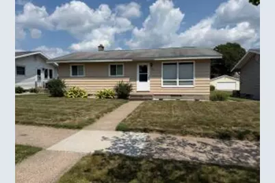 546  3rd Ave, Onalaska, WI 54650 - Photo 1