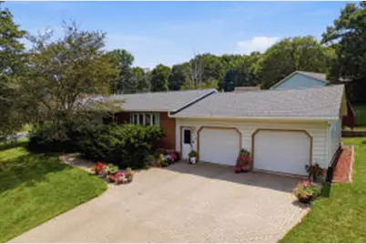 675  Oak Lane Dr, Arcadia, WI 54612 - Photo 1
