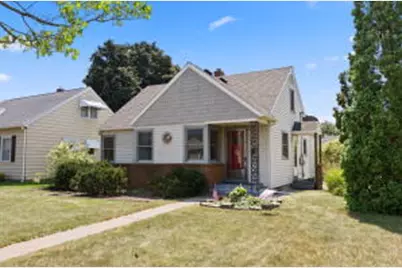 1320  Hyde Ave, La Crosse, WI 54601 - Photo 1