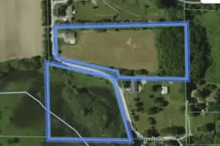 8989 114th Ave, Pleasant Prairie, WI 53158 - Photo 1