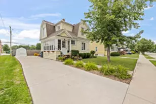 719 Michigan Ave, North Fond du Lac, WI 54937 - Photo 1