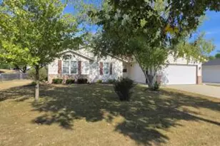 280 Crestview Ln, Lake Mills, WI 53551 - Photo 1