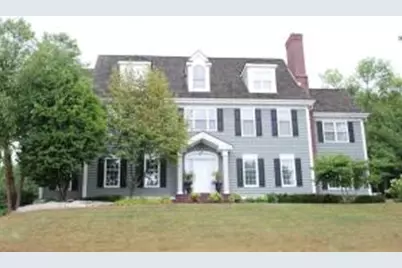 N78W13022  Country Club Ct, Menomonee Falls, WI 53051 - Photo 1