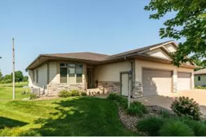 1251  Bentgrass Ct, Onalaska, WI 54650 - Photo 1