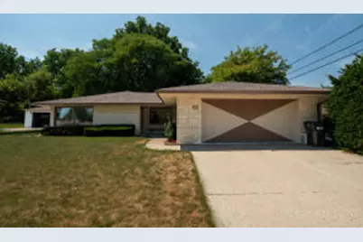 1210  18th Ave, South Milwaukee, WI 53172 - Photo 1
