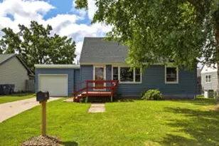2914 Robinsdale Ave, La Crosse, WI 54601 - Photo 1