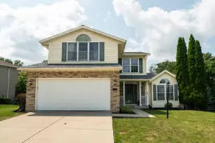 2304 Brookstone Ln, Waukesha, WI 53188 - Photo 1