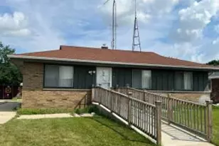 5326 68th St, Kenosha, WI 53142 - Photo 1