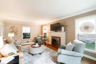 5656 N Milwaukee River Pkwy, Glendale, WI 53209 - Photo 1