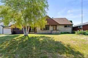 3707 Brooklawn Cir, South Milwaukee, WI 53172 - Photo 1