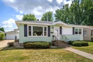 2218 Weston St, La Crosse, WI 54601 - Photo 1