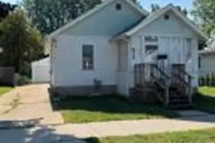 517 S Baird St, Green Bay, WI 54301 - Photo 1