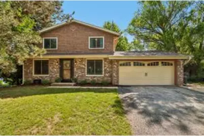 114  Gordon Ct, Mukwonago, WI 53149 - Photo 1