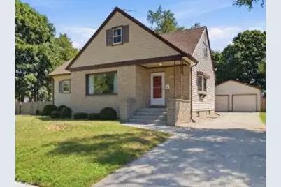 1605 S 18th St, Manitowoc, WI 54220 - Photo 1