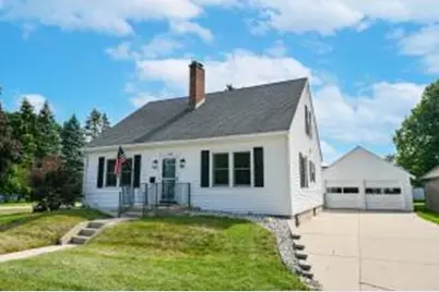 329 N Broad St, Elkhorn, WI 53121 - Photo 1
