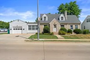 N89W15660 Main St, Menomonee Falls, WI 53051 - Photo 1