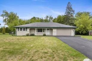 335 Fairway Dr, Brookfield, WI 53005 - Photo 1