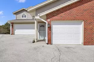 668 Westfield Way, Pewaukee, WI 53072 - Photo 1