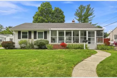 W169N8609  Sheridan Dr, Menomonee Falls, WI 53051 - Photo 1
