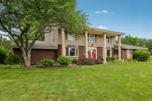 W182N8323 Georgetown Dr, Menomonee Falls, WI 53051 - Photo 1