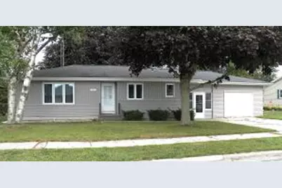 722 S 31st St, Manitowoc, WI 54220 - Photo 1