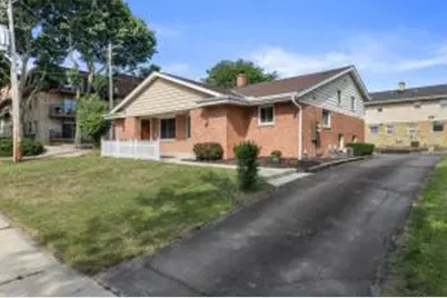 2652 N 124th St #2654, Wauwatosa, WI 53226 - Photo 1