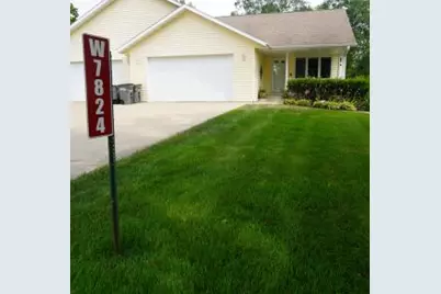 W7824  Maple Dr, Onalaska, WI 54650 - Photo 1