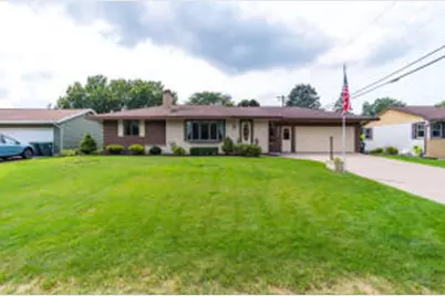 2034  32nd St, La Crosse, WI 54601 - Photo 1