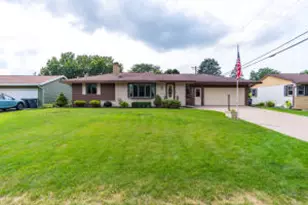 2034 32nd St, La Crosse, WI 54601 - Photo 1