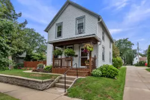 117 S Garfield Ave, Port Washington, WI 53074 - Photo 1