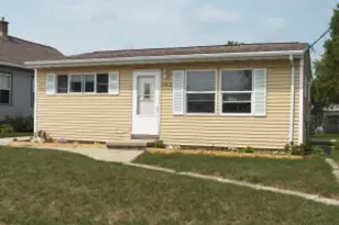 3512 Division St, Manitowoc, WI 54220 - Photo 1