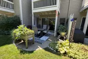 240 Marina Ct, Racine, WI 53185 - Photo 1