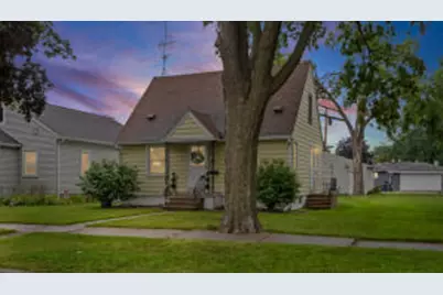 2510  Wood St, La Crosse, WI 54603 - Photo 1