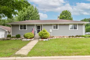 619 Phoenix St, Delavan, WI 53115 - Photo 1