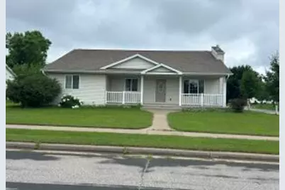 901  Marlin St, Holmen, WI 54636 - Photo 1
