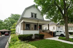 1906 S 91st St, West Allis, WI 53227 - Photo 1
