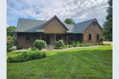 114  Heather Dr, North Prairie, WI 53153 - Photo 1