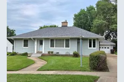 213  Frederick Ave, Fort Atkinson, WI 53538 - Photo 1