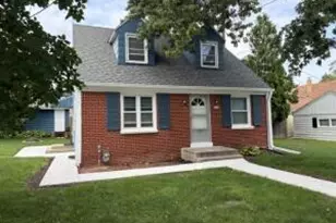 5010 W Euclid Ave, Milwaukee, WI 53219 - Photo 1
