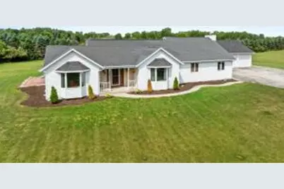 3538  Greenview Ct, Manitowoc Rapids, WI 54230 - Photo 1