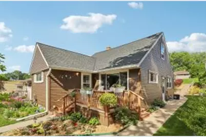 4554 S 48th St, Greenfield, WI 53220 - Photo 1