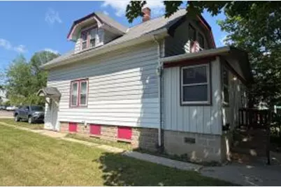 5061 N 32nd St #5061A, Milwaukee, WI 53209 - Photo 1