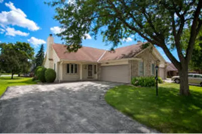 5360 S Cambridge Ln, Greenfield, WI 53221 - Photo 1