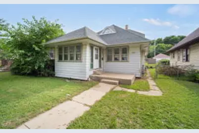 4070 N 16th St, Milwaukee, WI 53209 - Photo 1