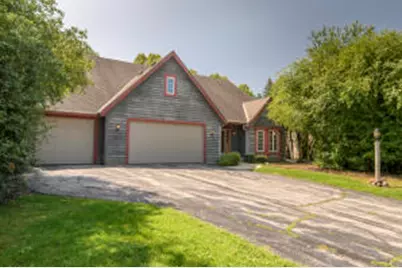 N52W14305  Thornhill Dr, Menomonee Falls, WI 53051 - Photo 1