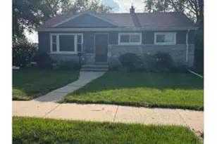 502 Greenmeadow Dr, Waukesha, WI 53188 - Photo 1
