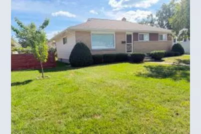 1607 S 17th St, Manitowoc, WI 54220 - Photo 1